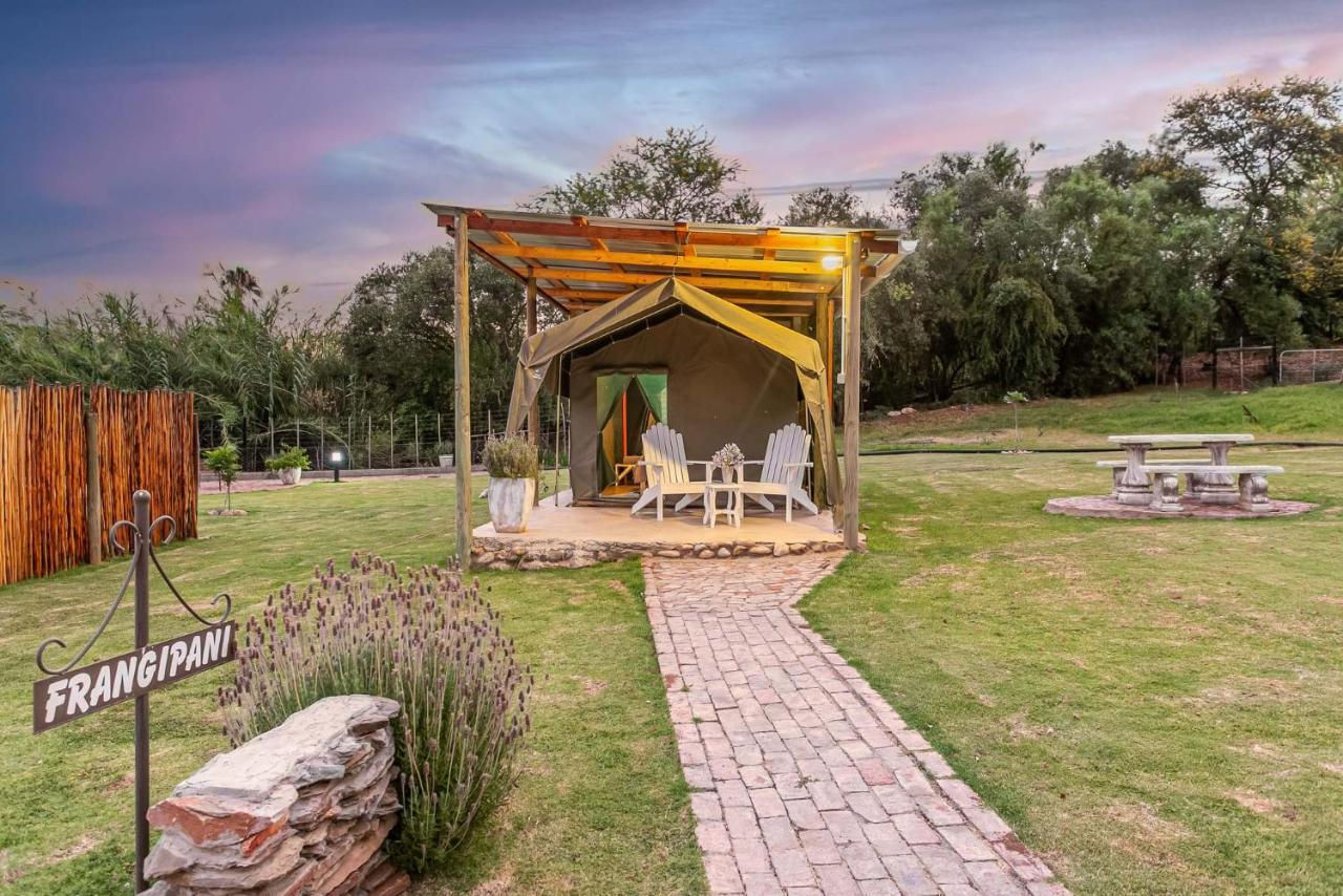 Schoemanshoek Glamping Oudtshoorn Exteriör bild